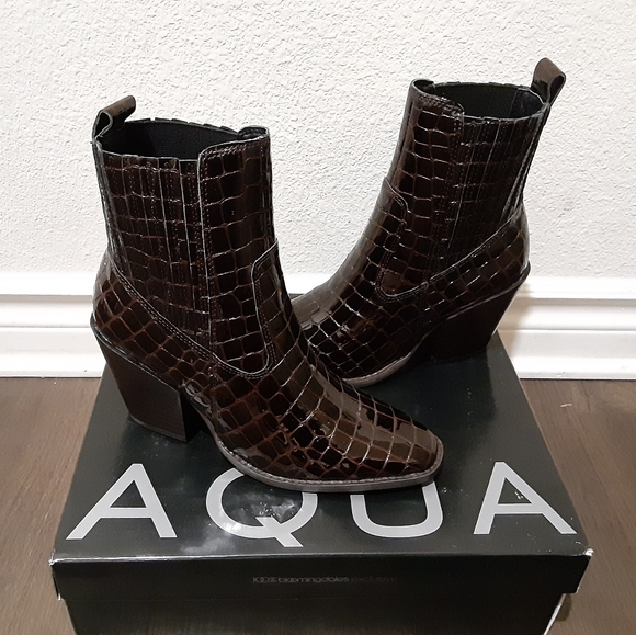 Aqua Shoes - Aqua